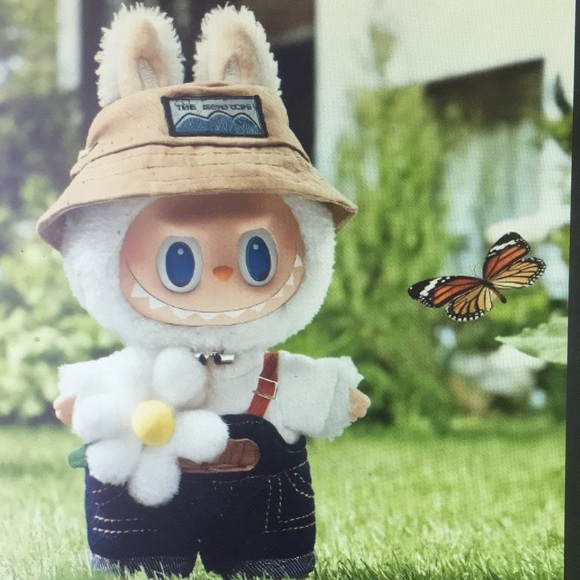 Labab plush toy POP MART